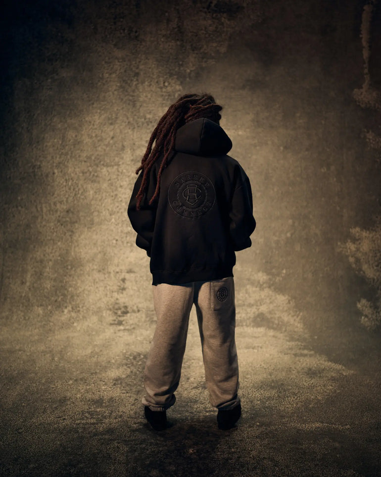CIRCLE HOODED ZIPPER BLACK
